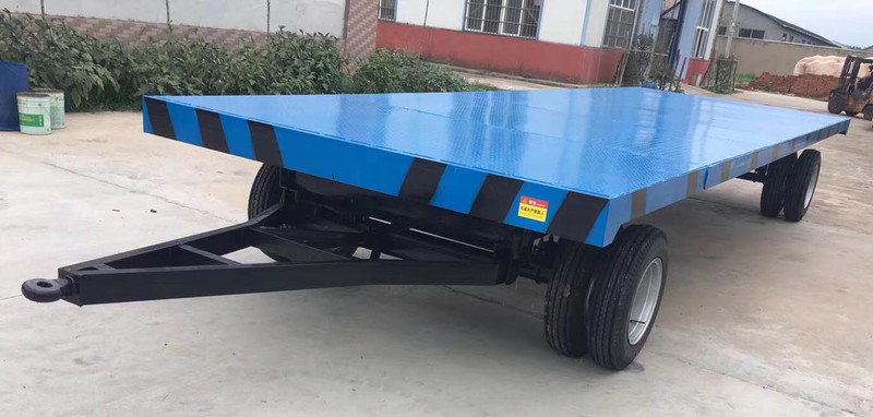 平板拖車(chē)